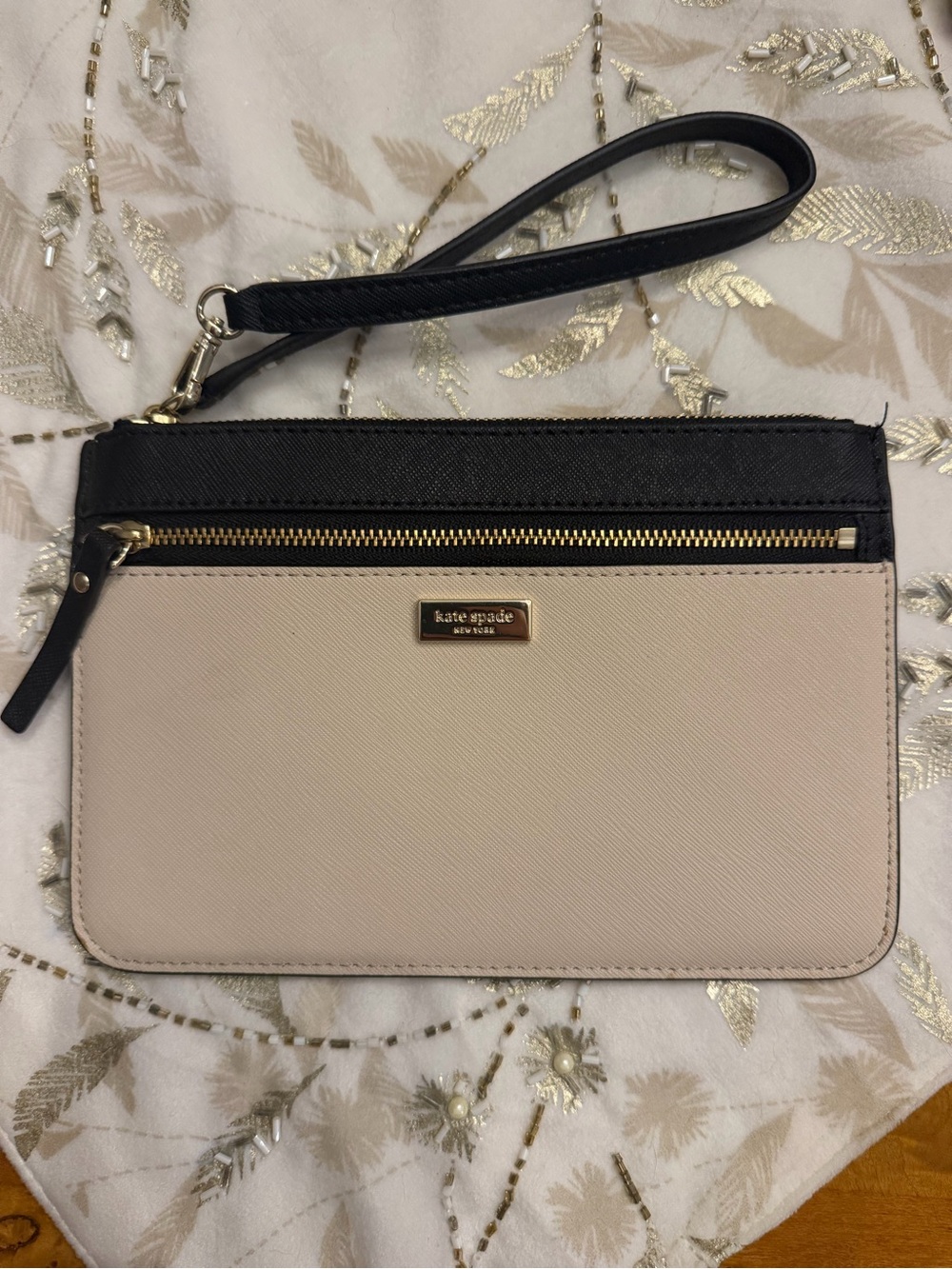 kate spade Two-Tone Black and Cream Saffiano Wristlet